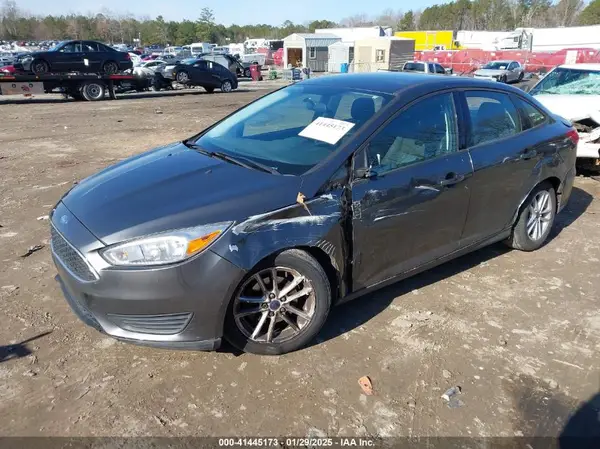 1FADP3F25JL255529 2018 FORD FOCUS - Image 2