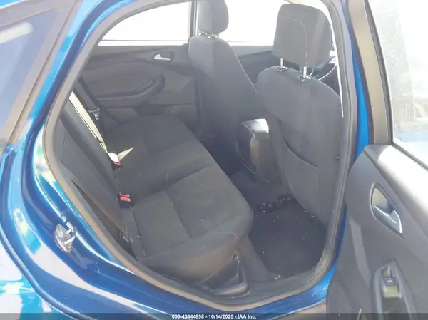 1FADP3F25JL268393 2018 FORD FOCUS - Image 8