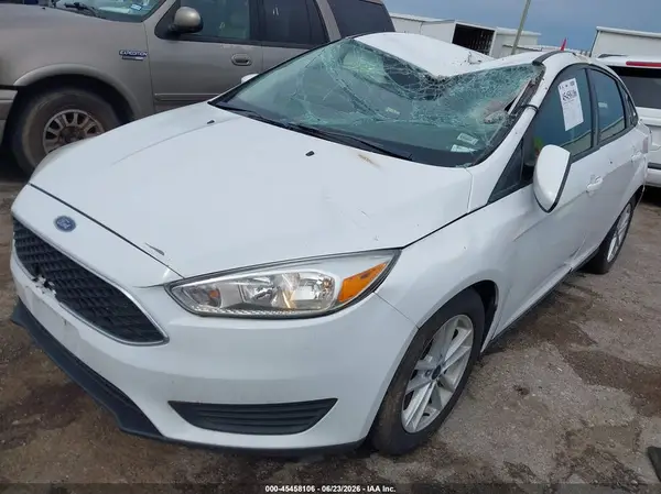 1FADP3F25JL269897 2018 FORD FOCUS - Image 2