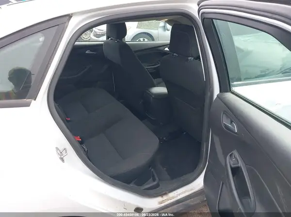 1FADP3F25JL269897 2018 FORD FOCUS - Image 8