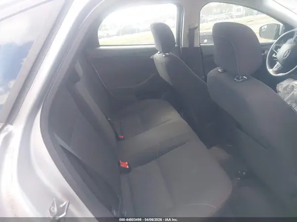 1FADP3F25JL275960 2018 FORD FOCUS - Image 8