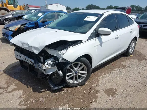 1FADP3F25JL300615 2018 FORD FOCUS - Image 2
