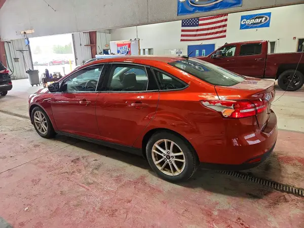 1FADP3F25JL301098 2018 FORD FOCUS - Image 2