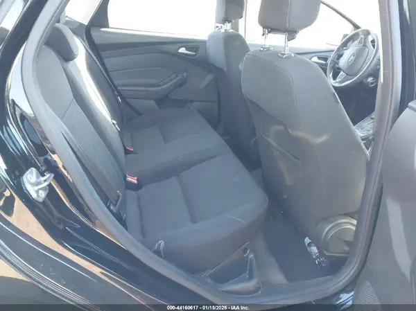 1FADP3F25JL315583 2018 FORD FOCUS - Image 8