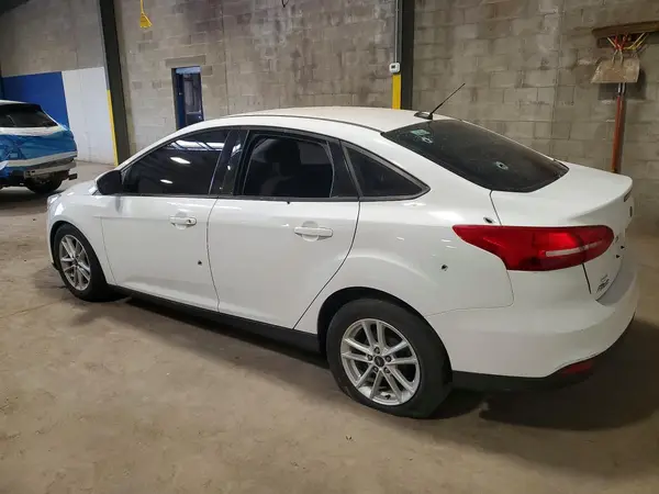 1FADP3F25JL318600 2018 FORD FOCUS - Image 2