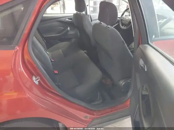 1FADP3F25JL322887 2018 FORD FOCUS - Image 8