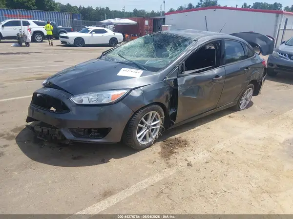 1FADP3F25JL326325 2018 FORD FOCUS - Image 2