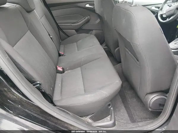 1FADP3F25JL327393 2018 FORD FOCUS - Image 8