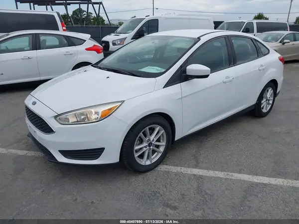 1FADP3F25JL328544 2018 FORD FOCUS - Image 2