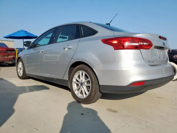 1FADP3F25JL328592 2018 FORD FOCUS - Image 2