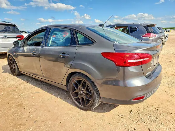 1FADP3F26GL215873 2016 FORD FOCUS - Image 2