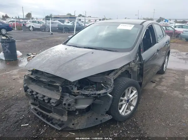 1FADP3F26GL227411 2016 FORD FOCUS - Image 2
