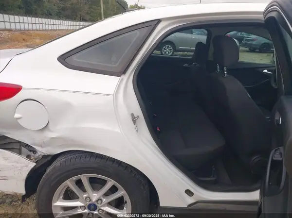 1FADP3F26GL235217 2016 FORD FOCUS - Image 8