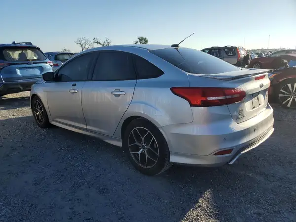 1FADP3F26GL242135 2016 FORD FOCUS - Image 2