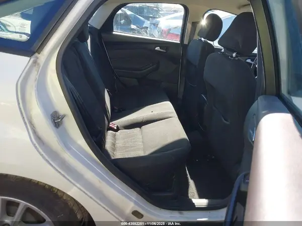 1FADP3F26GL257542 2016 FORD FOCUS - Image 8