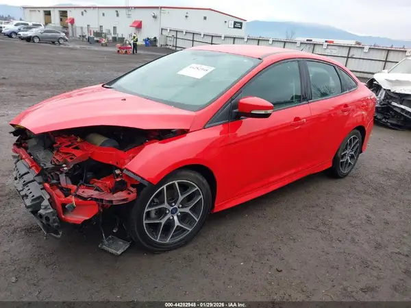 1FADP3F26GL263261 2016 FORD FOCUS - Image 2