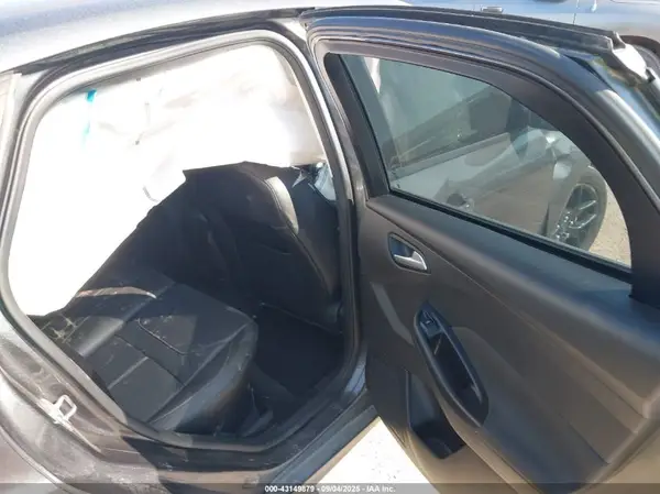1FADP3F26GL267536 2016 FORD FOCUS - Image 8