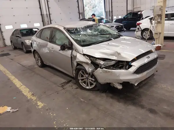 1FADP3F26GL268475 2016 FORD FOCUS - Image 1
