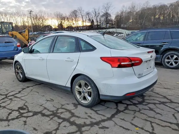 1FADP3F26GL277726 2016 FORD FOCUS - Image 2