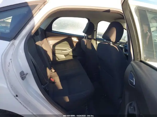 1FADP3F26GL327752 2016 FORD FOCUS - Image 8