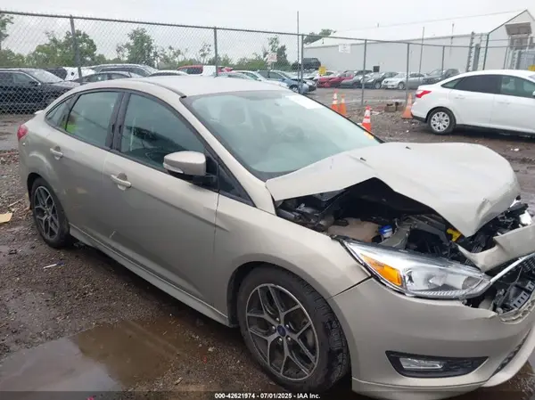 1FADP3F26GL359178 2016 FORD FOCUS - Image 1