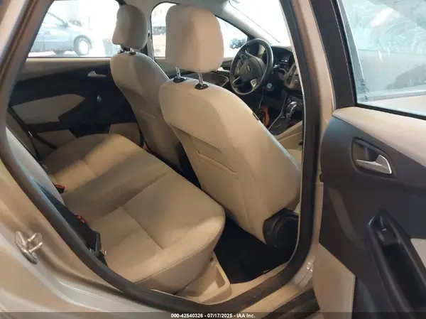1FADP3F26GL378815 2016 FORD FOCUS - Image 8
