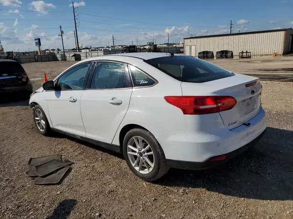 1FADP3F26GL400702 2016 FORD FOCUS - Image 2