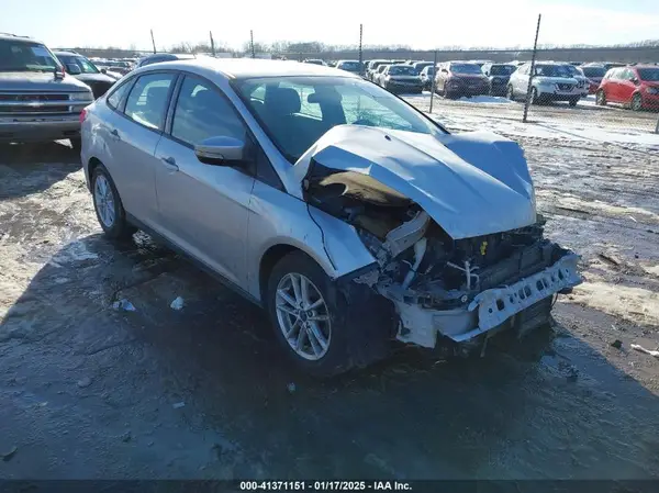 1FADP3F26HL200923 2017 FORD FOCUS - Image 1