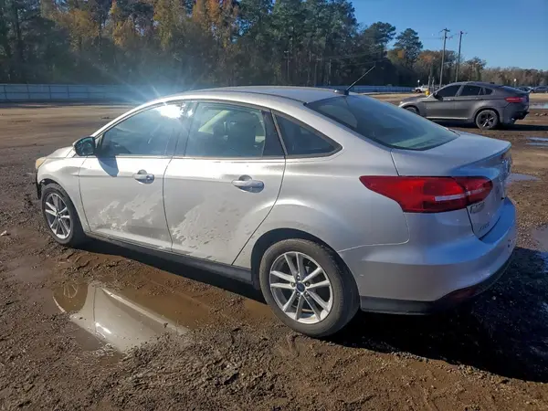 1FADP3F26HL227930 2017 FORD FOCUS - Image 2