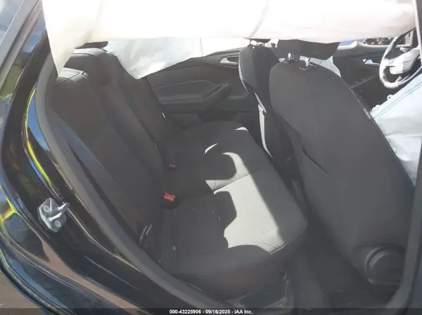 1FADP3F26HL247448 2017 FORD FOCUS - Image 8
