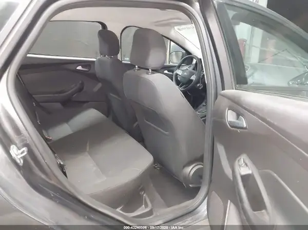 1FADP3F26HL249569 2017 FORD FOCUS - Image 8
