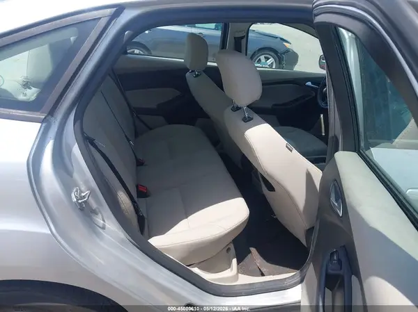 1FADP3F26HL251273 2017 FORD FOCUS - Image 8