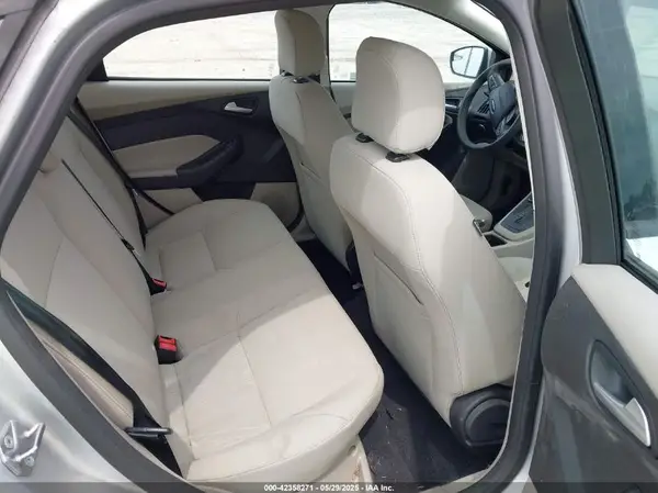 1FADP3F26HL251371 2017 FORD FOCUS - Image 8