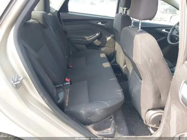 1FADP3F26HL257106 2017 FORD FOCUS - Image 8