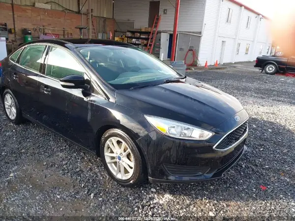 1FADP3F26HL262273 2017 FORD FOCUS - Image 1