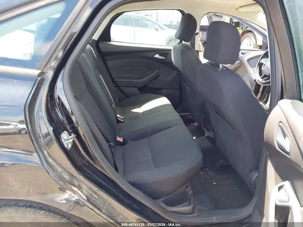 1FADP3F26HL263858 2017 FORD FOCUS - Image 8