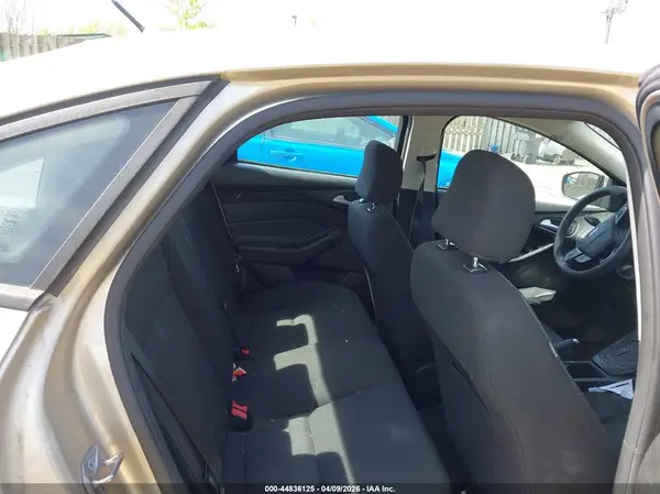1FADP3F26HL300021 2017 FORD FOCUS - Image 8