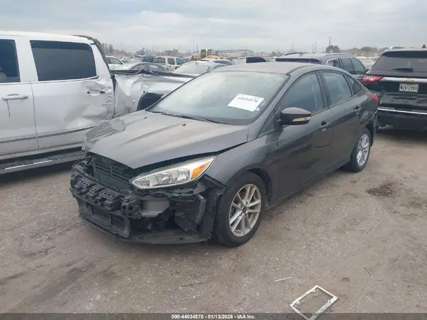 1FADP3F26HL303307 2017 FORD FOCUS - Image 2