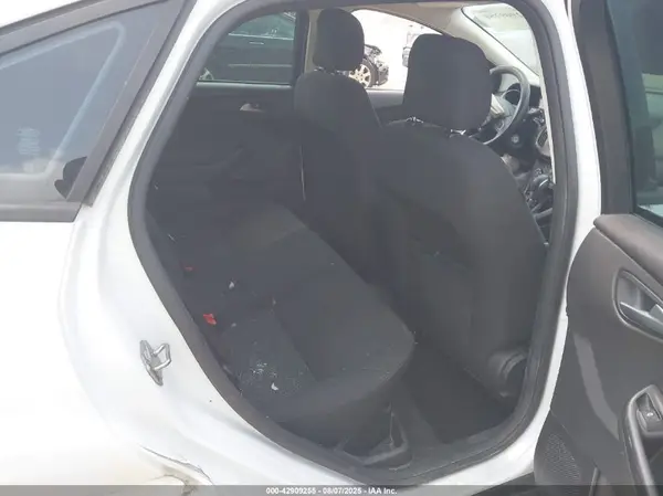 1FADP3F26HL319104 2017 FORD FOCUS - Image 8