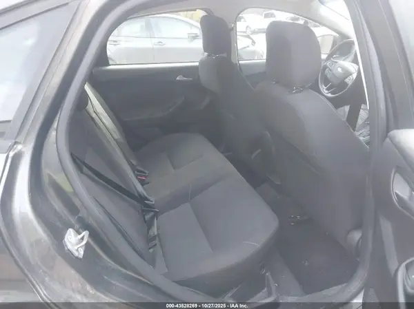 1FADP3F26HL326716 2017 FORD FOCUS - Image 8