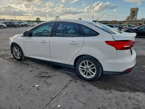 1FADP3F26HL327140 2017 FORD FOCUS - Image 2