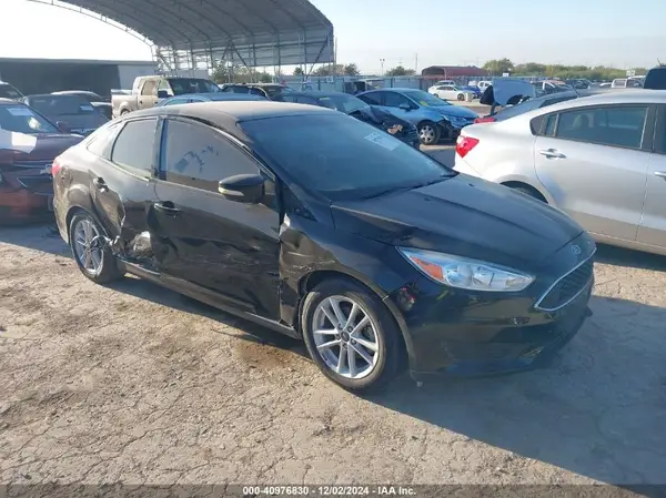 1FADP3F26HL342298 2017 FORD FOCUS - Image 1