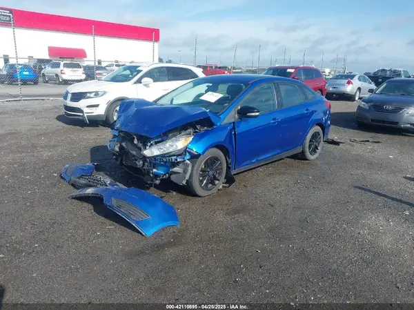 1FADP3F26JL207313 2018 FORD FOCUS - Image 2