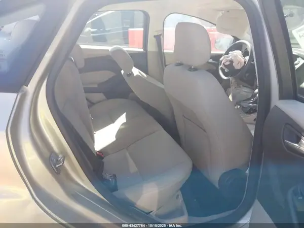 1FADP3F26JL211152 2018 FORD FOCUS - Image 8