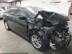 1FADP3F26JL211605 2018 FORD FOCUS