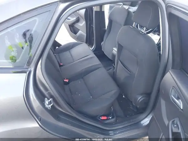 1FADP3F26JL212415 2018 FORD FOCUS - Image 8