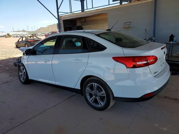 1FADP3F26JL223379 2018 FORD FOCUS - Image 2