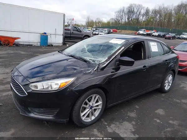 1FADP3F26JL226184 2018 FORD FOCUS - Image 2