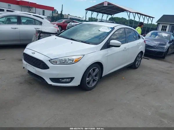 1FADP3F26JL226475 2018 FORD FOCUS - Image 2