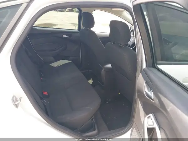 1FADP3F26JL226475 2018 FORD FOCUS - Image 8